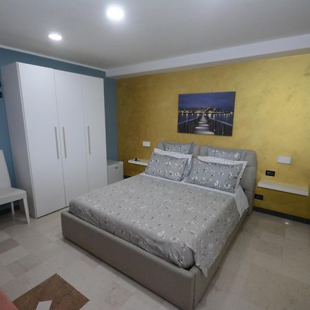 Al Vecchio Fontanile Bed and Breakfast Lesina Buitenkant foto