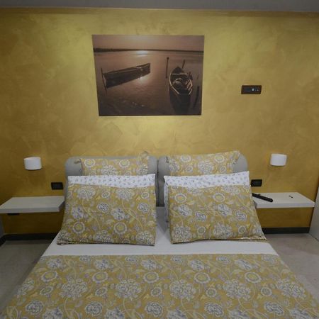 Al Vecchio Fontanile Bed and Breakfast Lesina Buitenkant foto