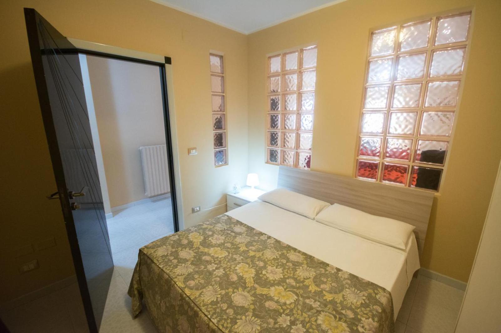 Al Vecchio Fontanile Bed and Breakfast Lesina Buitenkant foto