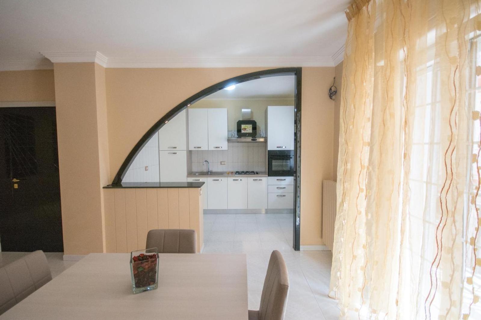Al Vecchio Fontanile Bed and Breakfast Lesina Buitenkant foto