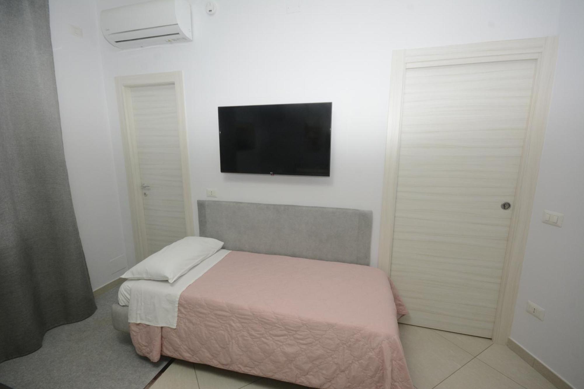 Al Vecchio Fontanile Bed and Breakfast Lesina Buitenkant foto